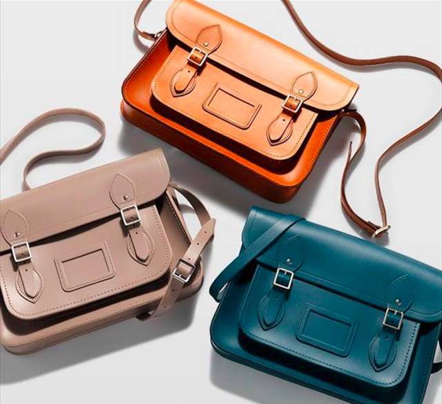 从校园书袋到潮流符号 剑桥包的时尚进化史